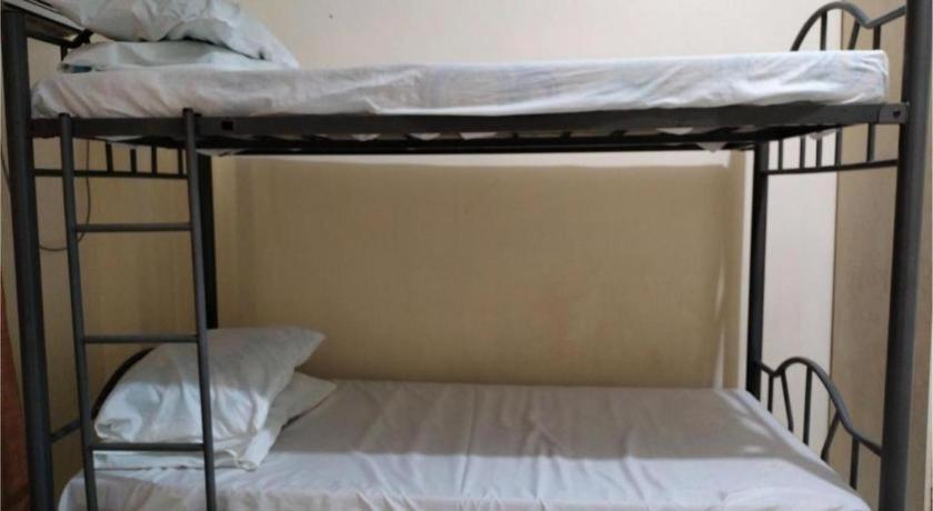Oyo 800 Ddd Habitat Dormtel Bacolod Hotel Luaran gambar